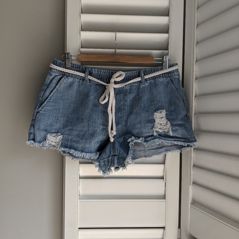 Aerie Chambray/Demin Fringe Stretch waist shorts